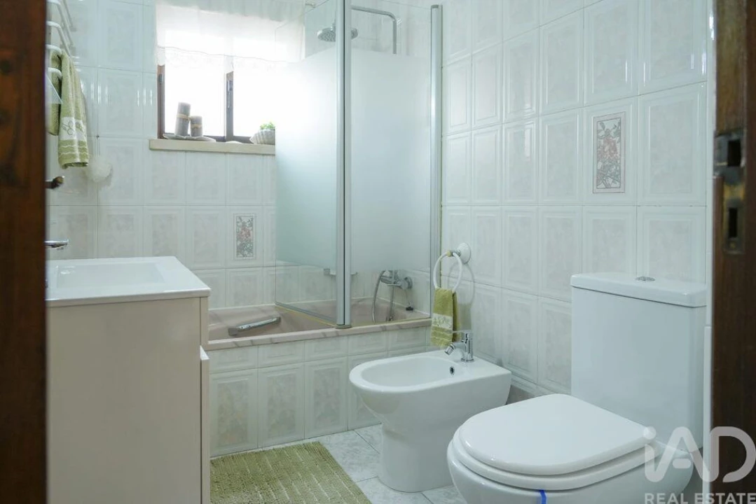 Moradia T4 para Venda em Carregado e Cadafais Foto 31