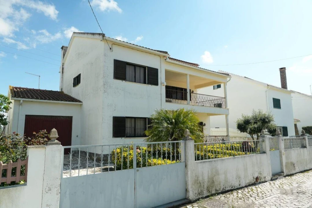 Moradia T4 para Venda em Carregado e Cadafais Foto 34