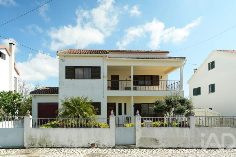 Moradia T4 para Venda em Carregado e Cadafais Foto 18