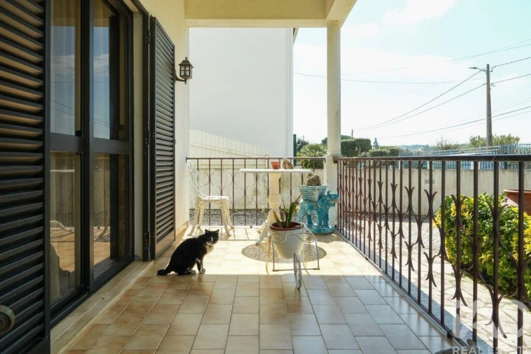 Moradia T4 para Venda em Carregado e Cadafais Foto 19