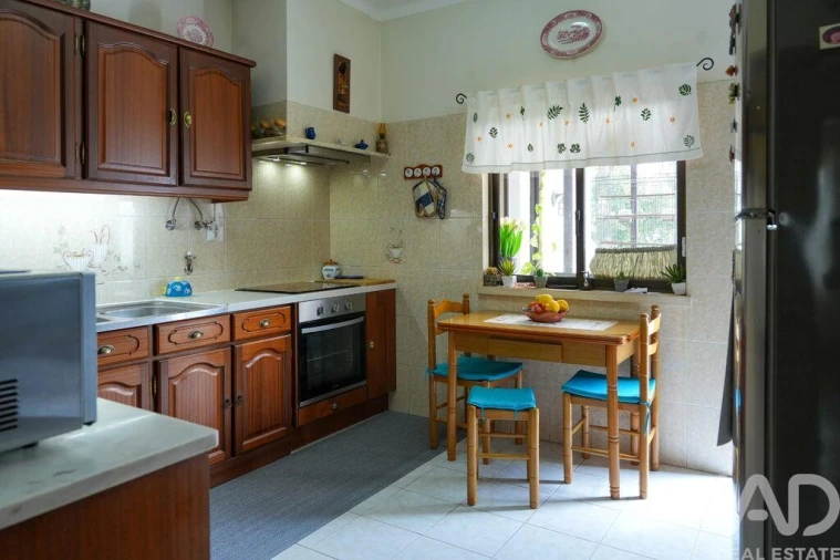 Moradia T4 para Venda em Carregado e Cadafais Foto 9