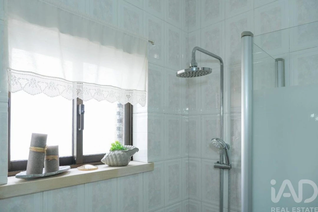 Moradia T4 para Venda em Carregado e Cadafais Foto 30