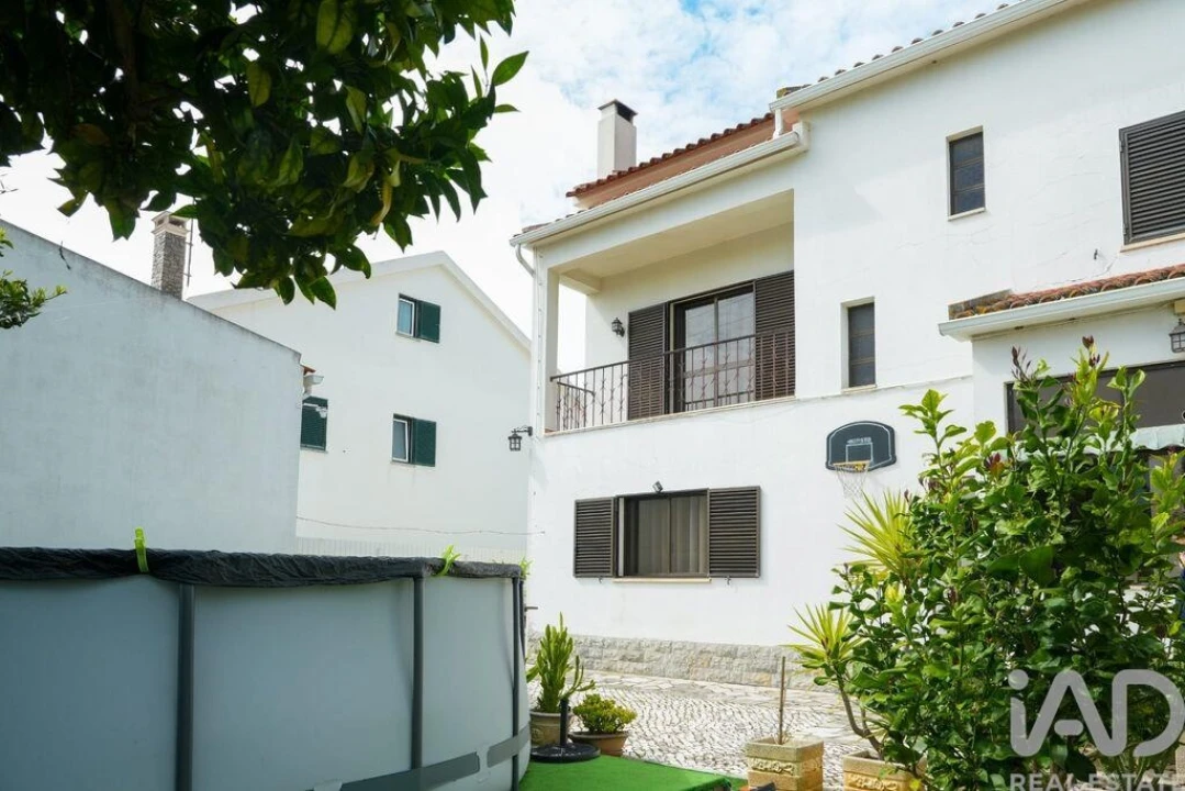 Moradia T4 para Venda em Carregado e Cadafais Foto 33