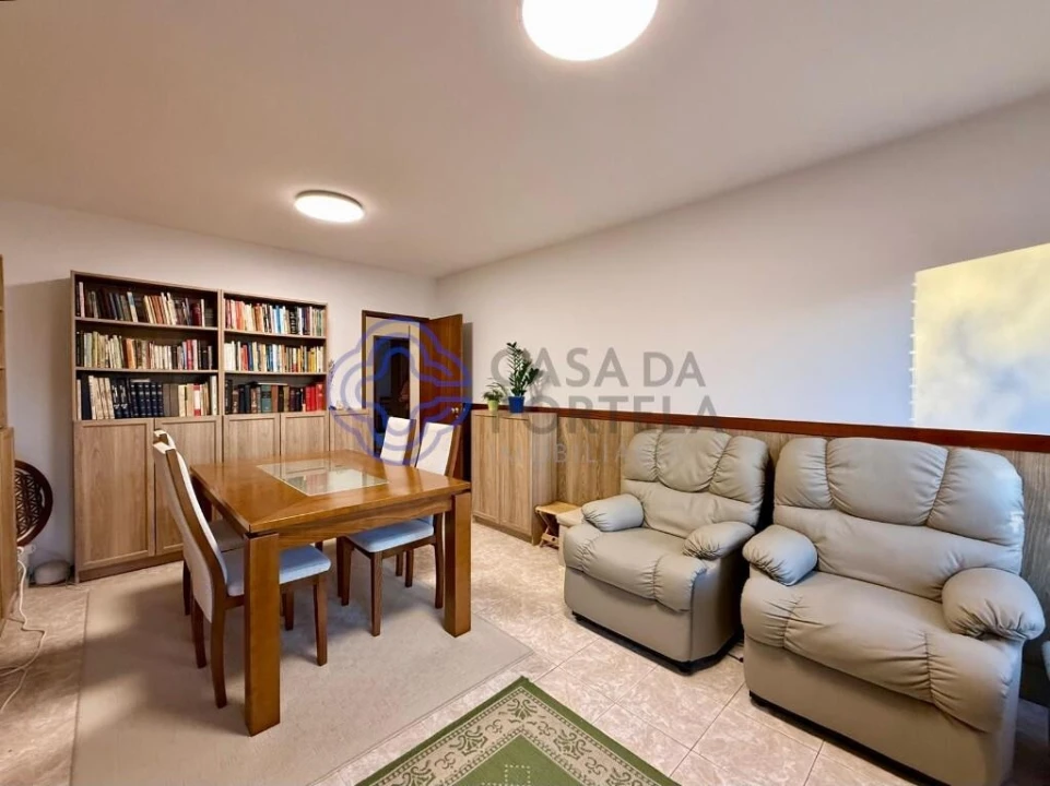 Apartamento T2 para Venda em São João da Madeira Foto 3