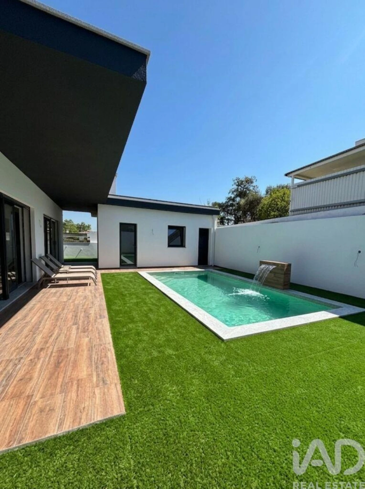 Moradia T4 para Venda em Quinta do Conde Foto 2