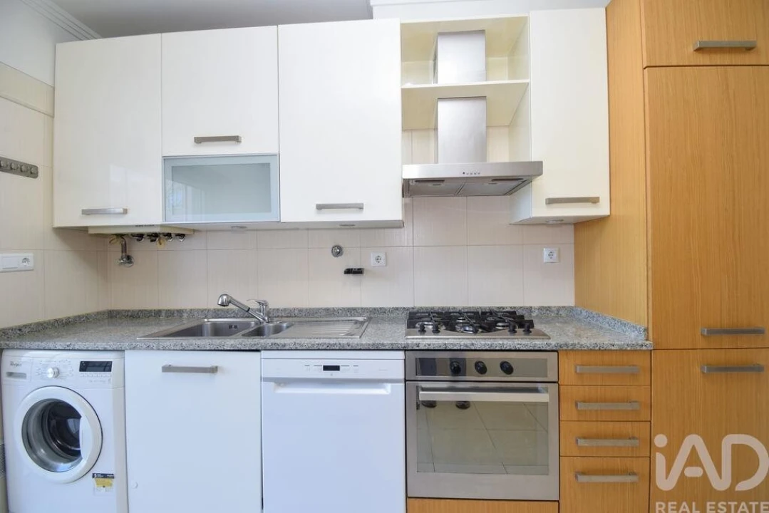 Apartamento T2 para Venda em São Domingos de Rana Foto 10