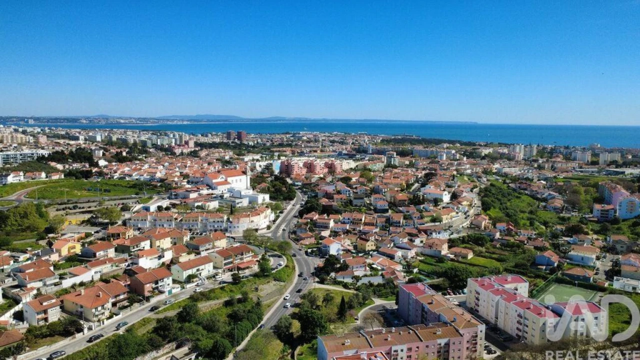 Apartamento T2 para Venda em São Domingos de Rana Foto 27