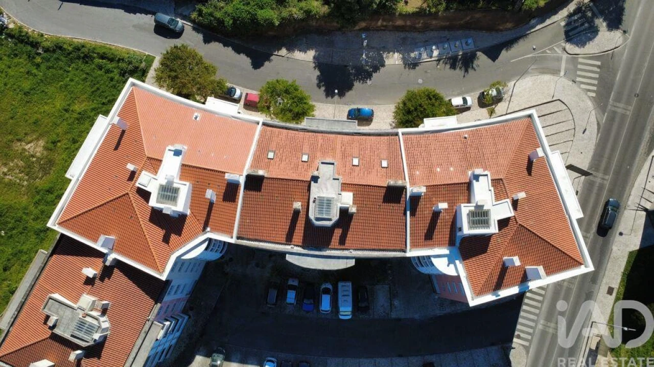 Apartamento T2 para Venda em São Domingos de Rana Foto 29