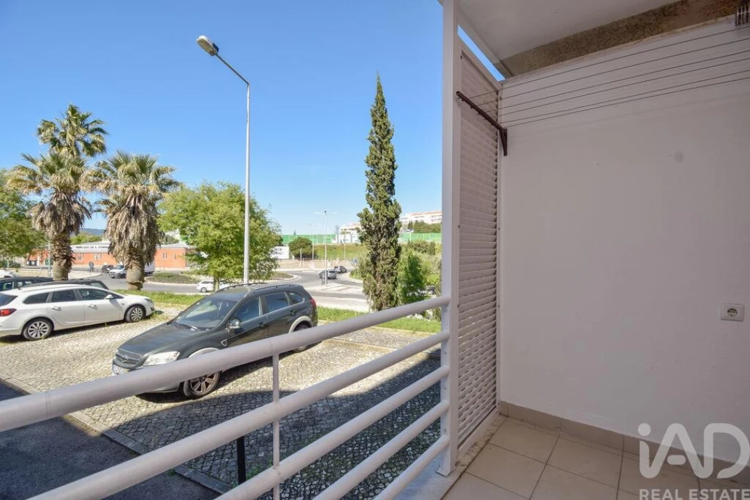 Apartamento T2 para Venda em São Domingos de Rana Foto 12