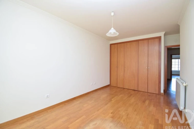 Apartamento T2 para Venda em São Domingos de Rana Foto 17