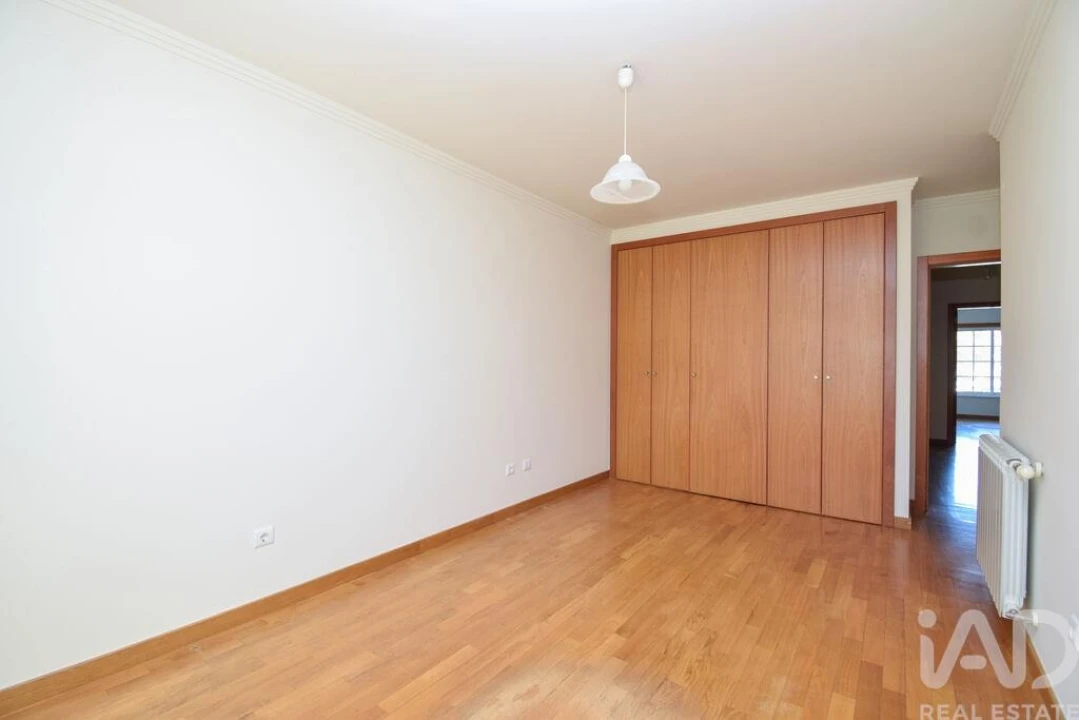 Apartamento T2 para Venda em São Domingos de Rana Foto 17