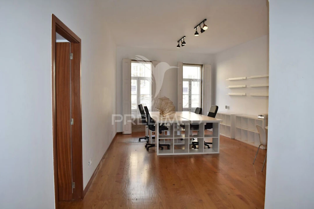 Escritório para Arrendamento em Cedofeita, Santo Ildefonso, Sé, Miragaia, São Nicolau e Vitória Foto 8