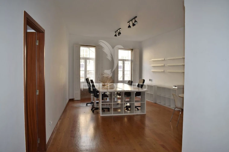 Escritório para Arrendamento em Cedofeita, Santo Ildefonso, Sé, Miragaia, São Nicolau e Vitória Foto 14