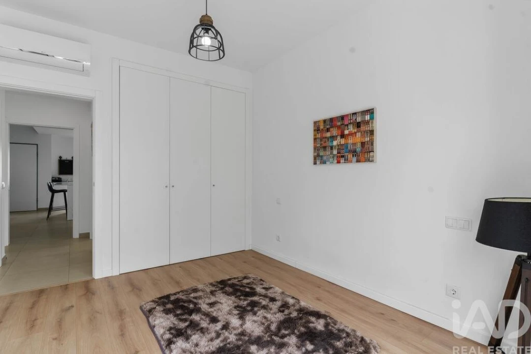 Moradia T4 para Arrendamento em Estômbar e Parchal Foto 14