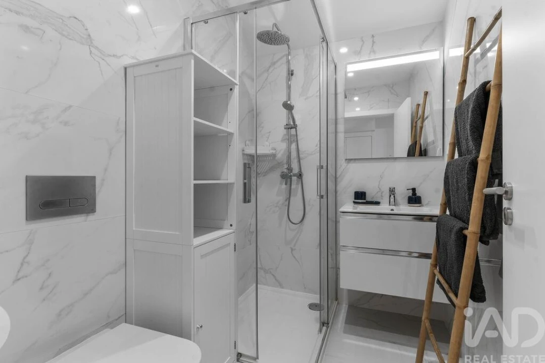 Moradia T4 para Arrendamento em Estômbar e Parchal Foto 12