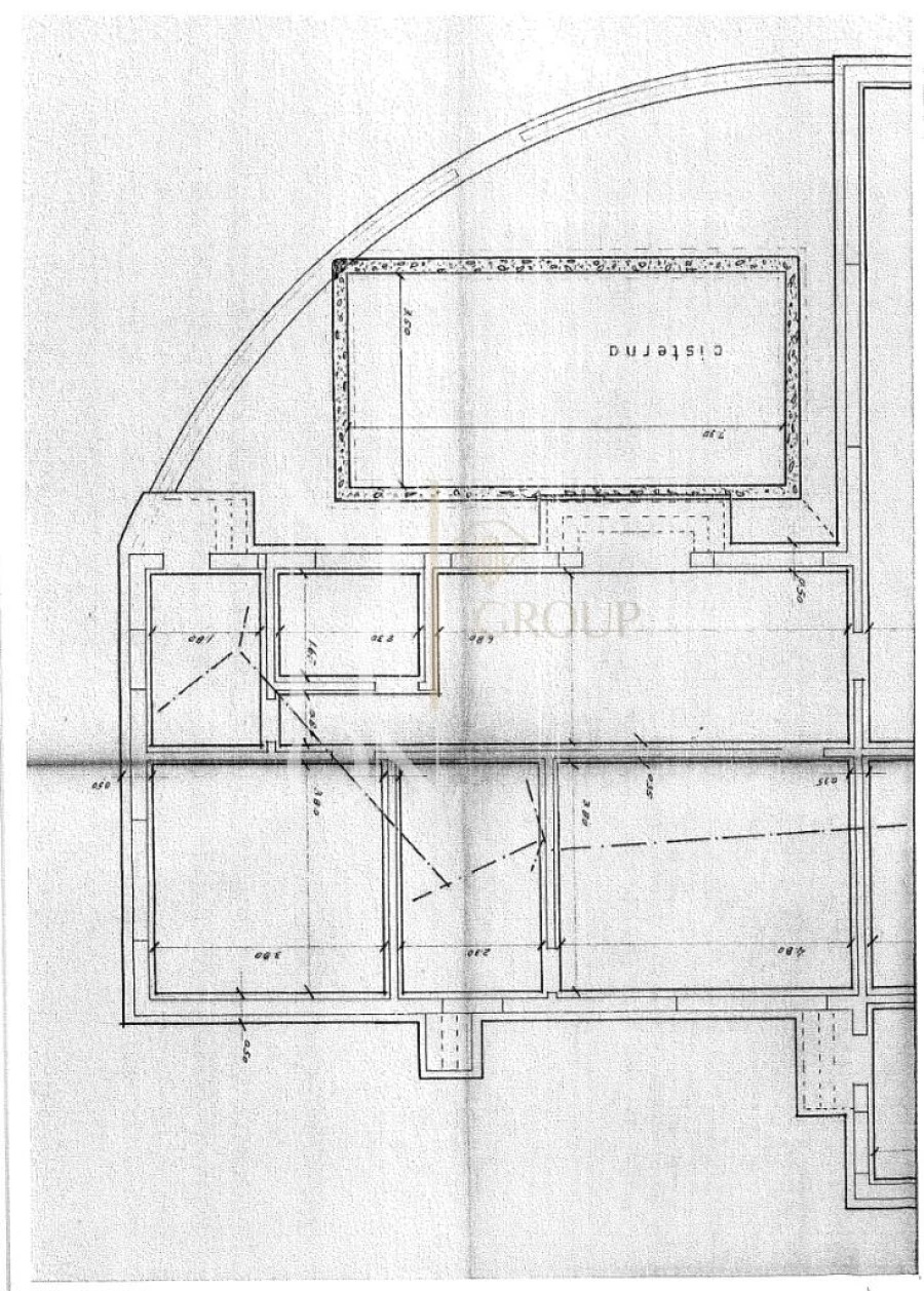 Moradia T5 para Venda em Guia Foto 23