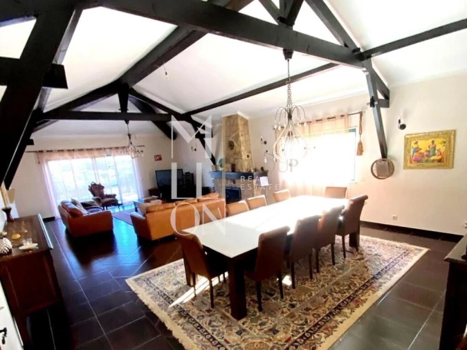 Moradia T5 para Venda em Guia Foto 10