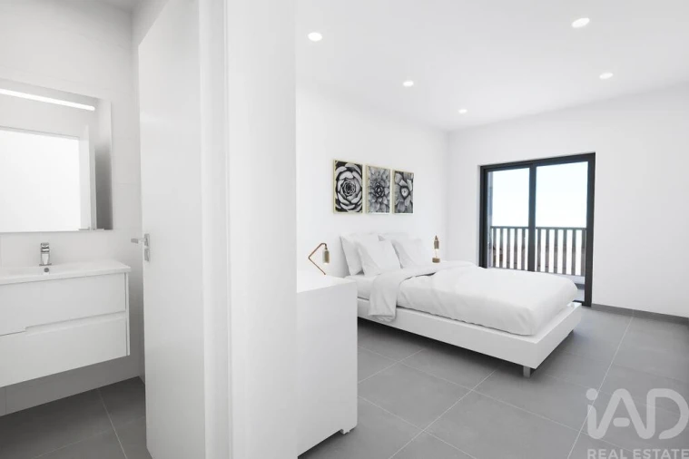 Apartamento T3 para Venda em Mexilhoeira Grande Foto 10