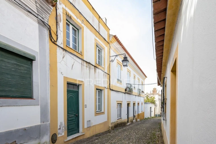 Moradia T2 para Venda em Évora (São Mamede, Sé, São Pedro e Santo Antão) Foto 2