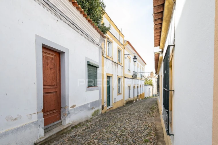 Moradia T2 para Venda em Évora (São Mamede, Sé, São Pedro e Santo Antão) Foto 4