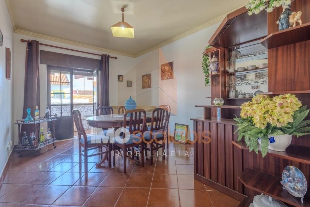 Apartamento T2 para Venda em Almeirim Foto 3