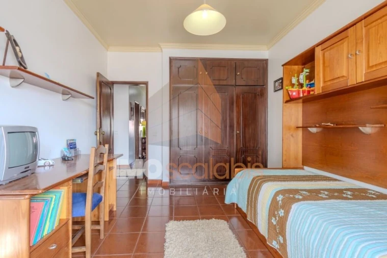 Apartamento T2 para Venda em Almeirim Foto 8