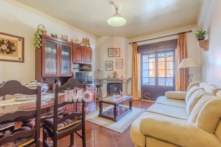 Apartamento T2 para Venda em Almeirim Foto 16