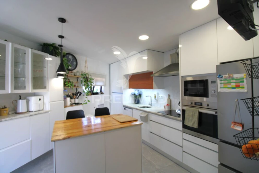 Moradia T3 para Venda em Rio Tinto Foto 6