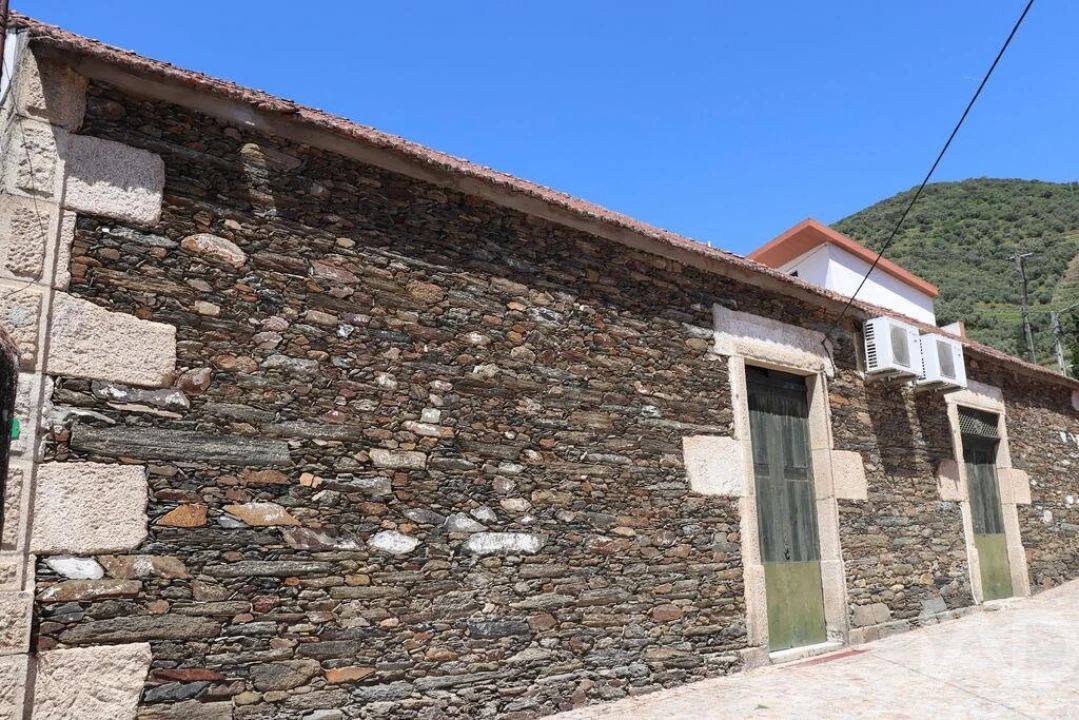 Quinta T2 para Venda em Ervedosa do Douro Foto 25