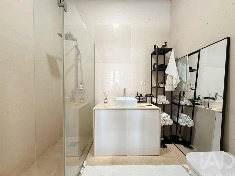 Apartamento T1 para Venda em São Vicente Foto 26