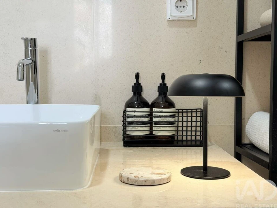 Apartamento T1 para Venda em São Vicente Foto 28