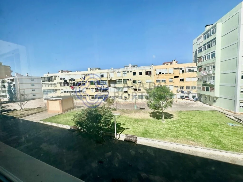 Apartamento T4 para Venda em União das Freguesias de Setúbal Foto 10
