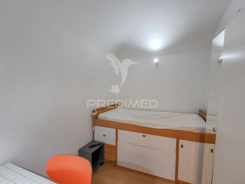 Moradia T5 para Venda em Évora (São Mamede, Sé, São Pedro e Santo Antão) Foto 12