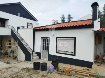 Moradia T5 para Venda em Mouriscas