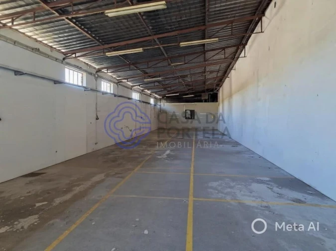 Armazém para Venda em Ferreira Foto 6