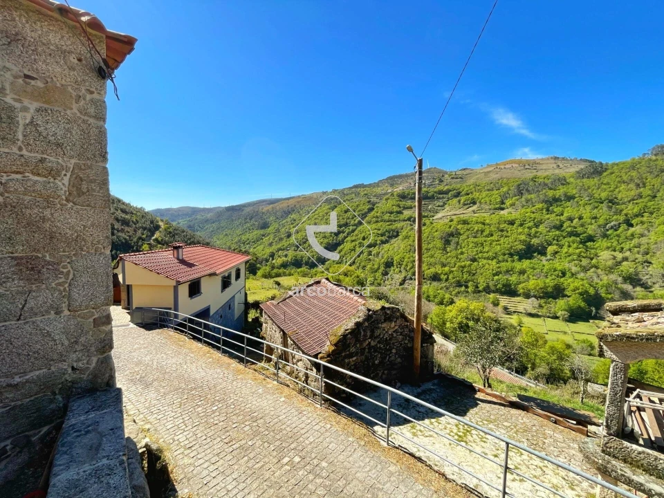 Moradia T3 para Venda em Sistelo Foto 30