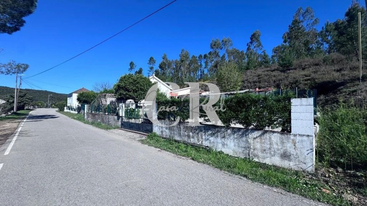 Moradia T3 para Venda em Alvares Foto 2