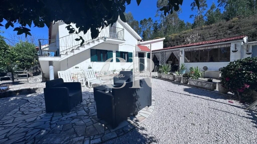 Moradia T3 para Venda em Alvares Foto 9