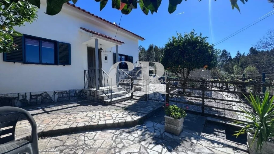 Moradia T3 para Venda em Alvares Foto 11