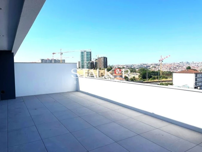 Apartamento T3 para Venda em Santa Marinha e São Pedro da Afurada Foto 1