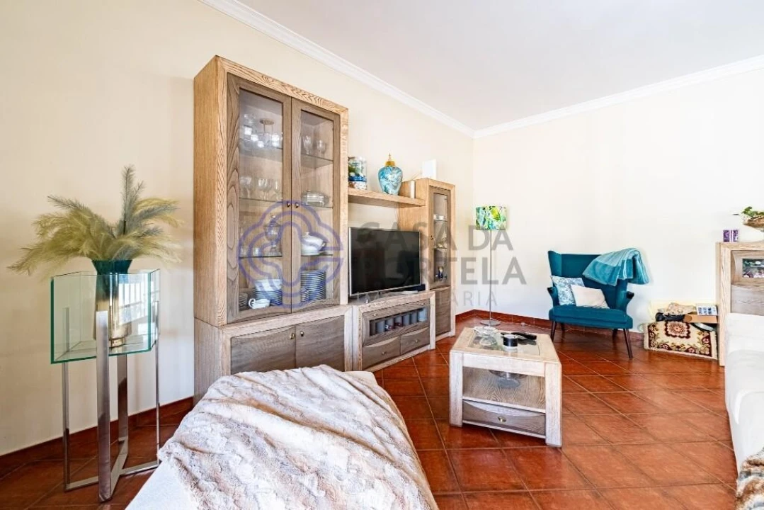 Moradia T4 para Venda em Lordelo Foto 4