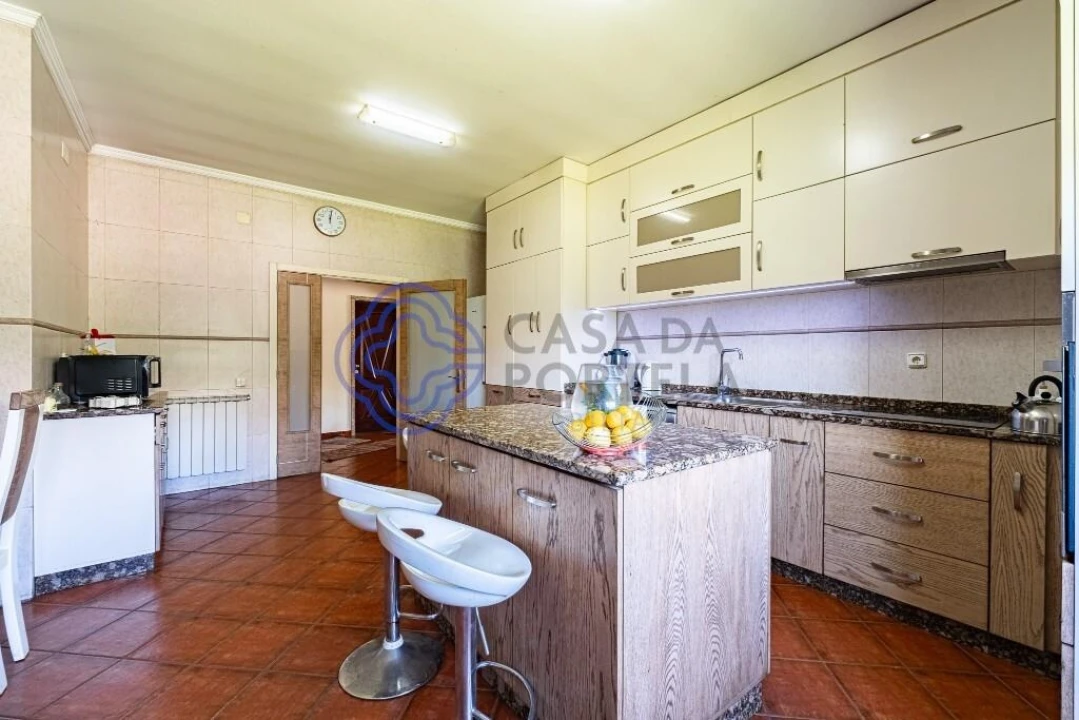 Moradia T4 para Venda em Lordelo Foto 11