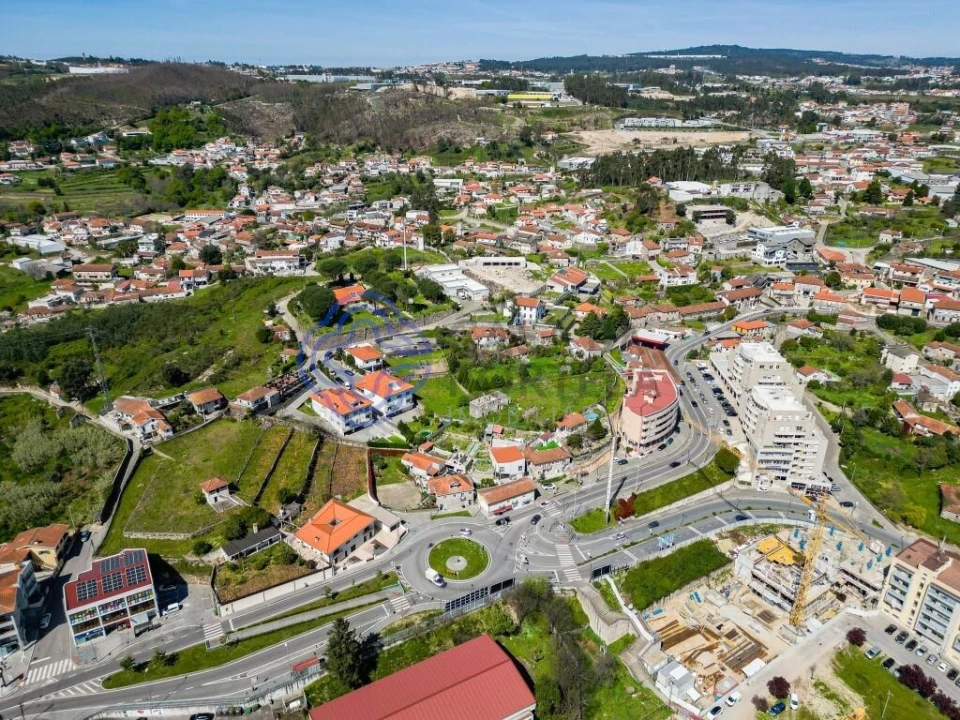 Moradia T4 para Venda em Lordelo Foto 58