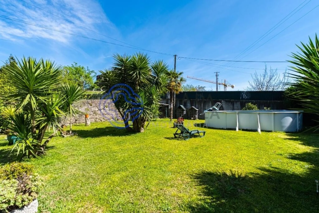 Moradia T4 para Venda em Lordelo Foto 47