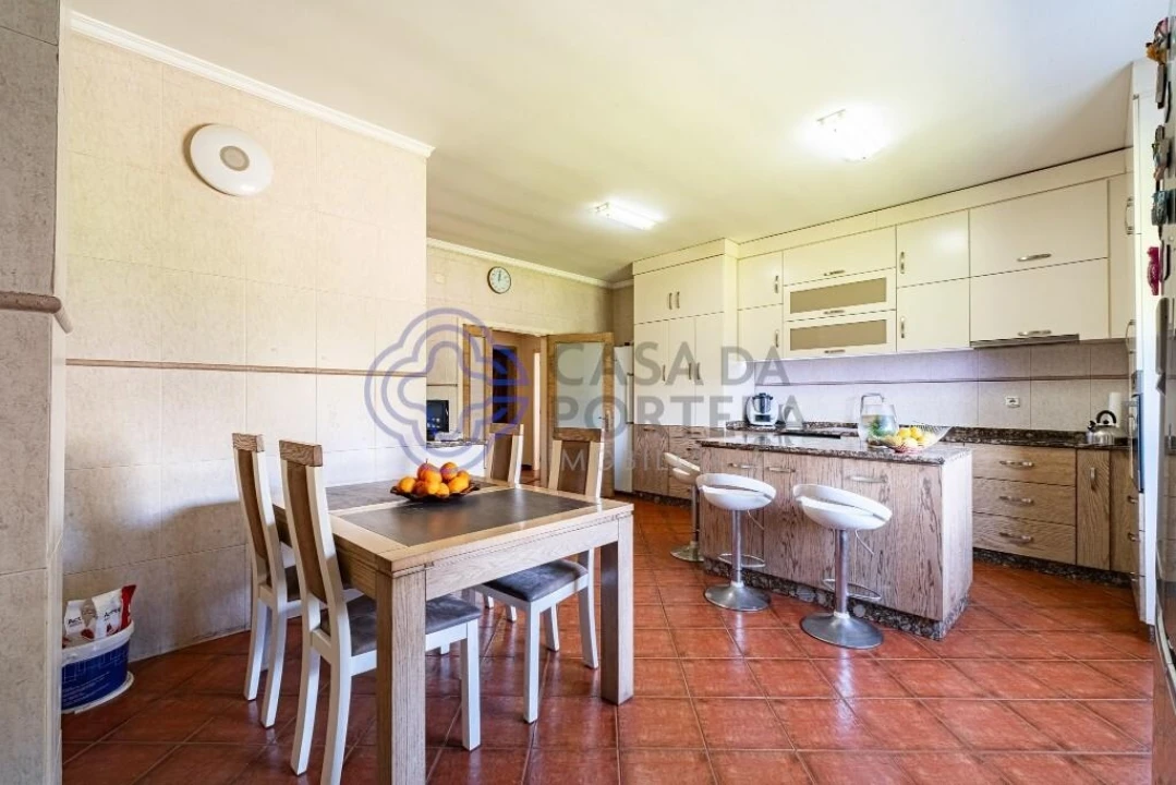 Moradia T4 para Venda em Lordelo Foto 10