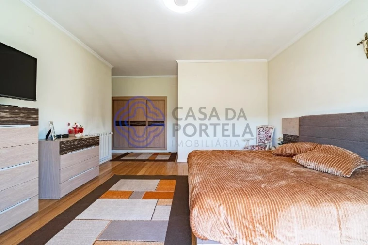 Moradia T4 para Venda em Lordelo Foto 16