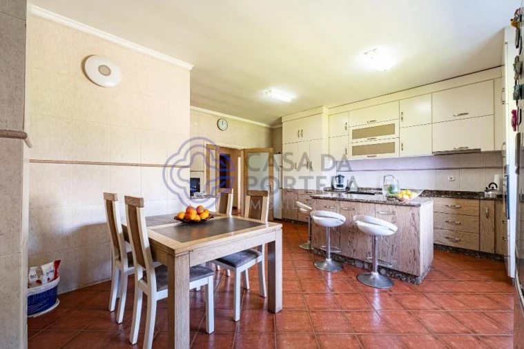 Moradia T4 para Venda em Lordelo Foto 10