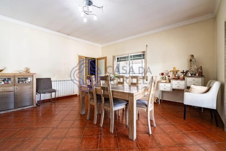 Moradia T4 para Venda em Lordelo Foto 5