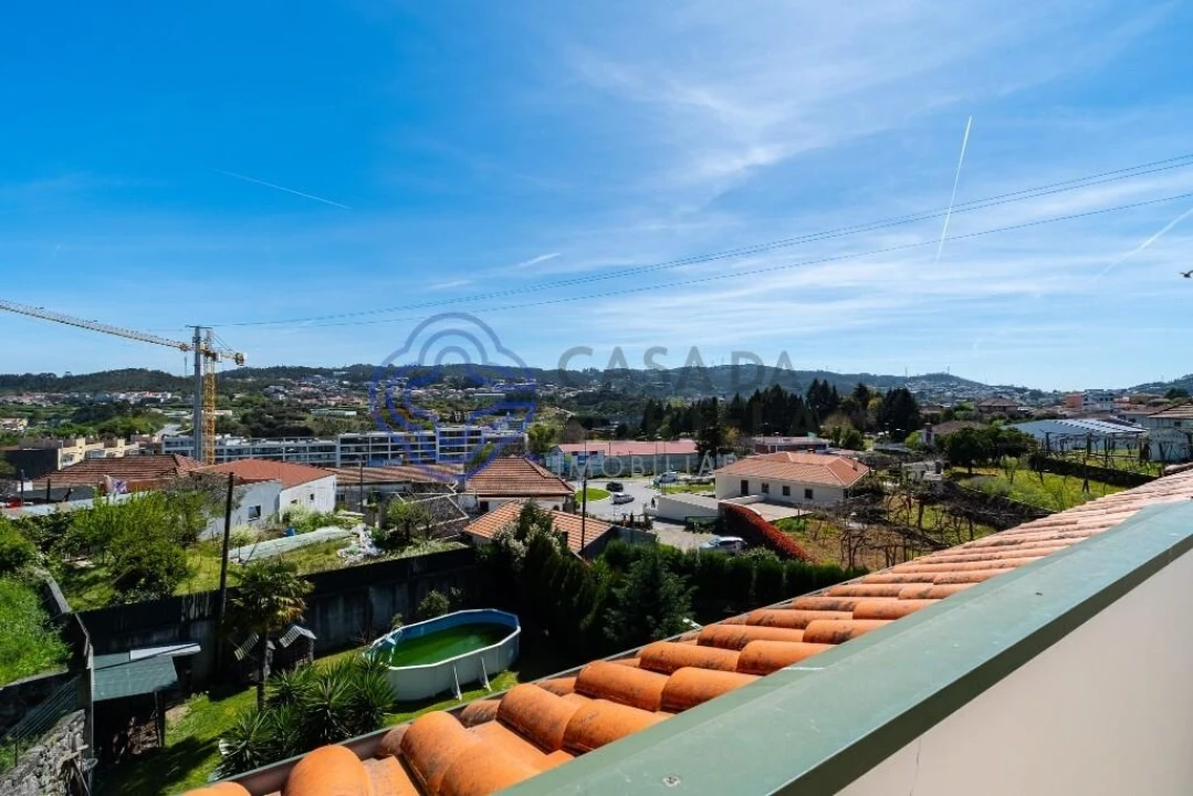 Moradia T4 para Venda em Lordelo Foto 33