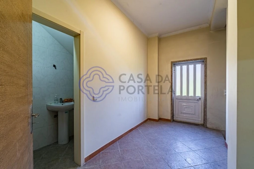 Moradia T4 para Venda em Lordelo Foto 42